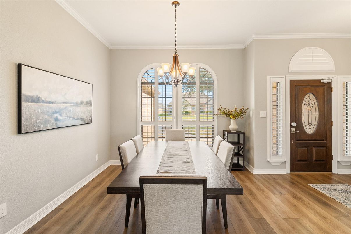 Chandelier, Dining room, Interior, Pendant Lights, Wood Texture Flooring