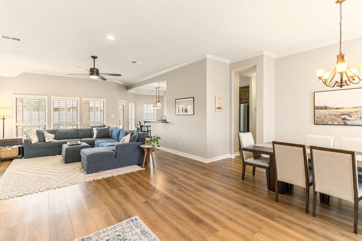 Dining room, Interior, Living room, Pendant Lights, Recessed Lighting, Wood Texture Flooring