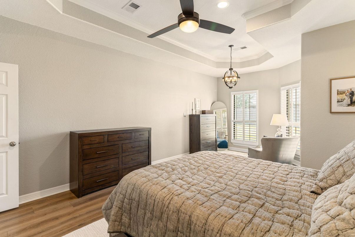 Bedroom, Interior, Pendant Lights, Recessed Lighting, Wood Texture Flooring