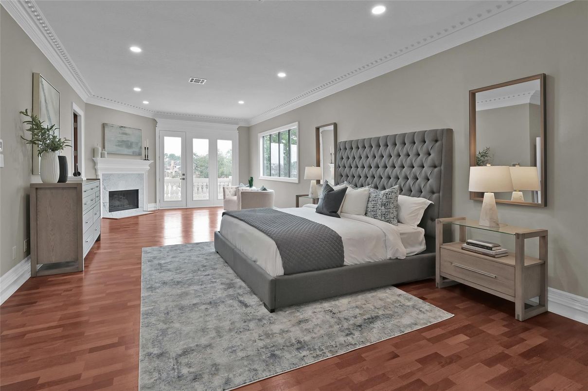 Bedroom, Fireplace, Interior, Recessed Lighting, Wood Texture Flooring