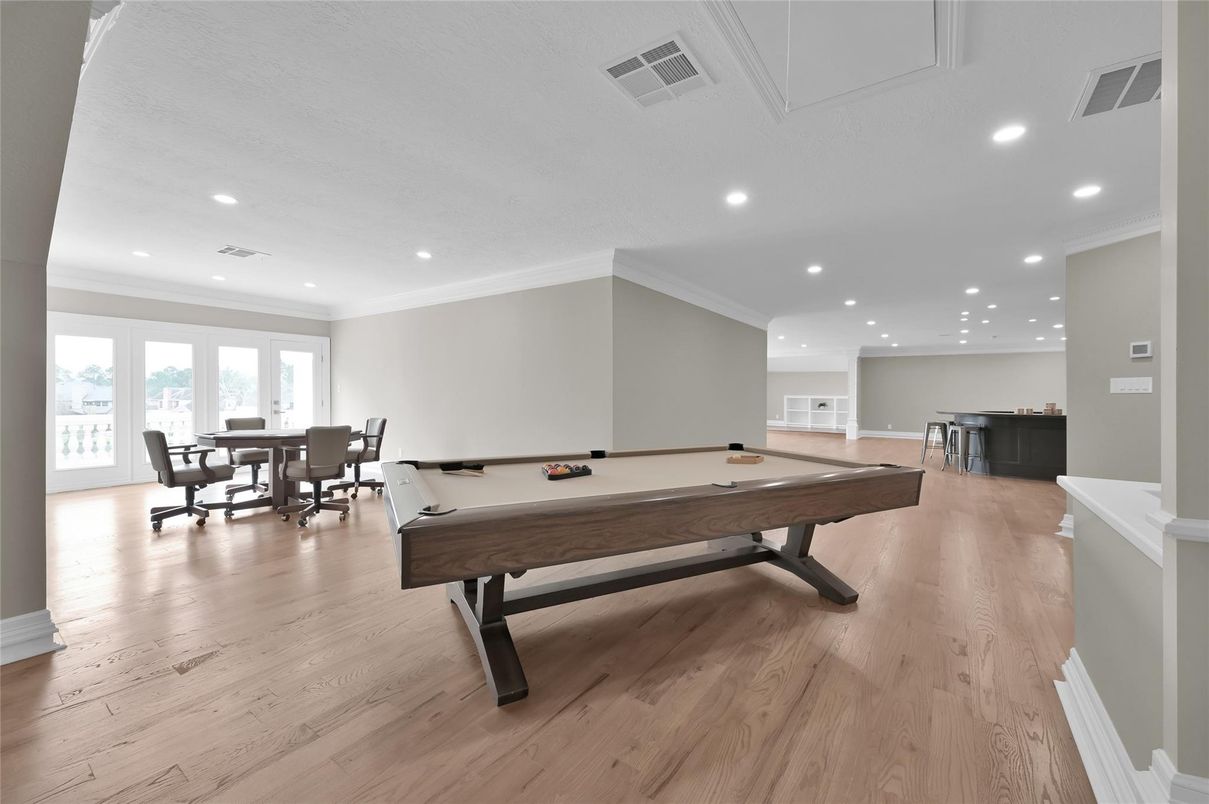 Billiard Table, Dining room, Game Room, Interior, Recessed Lighting, Wood Texture Flooring