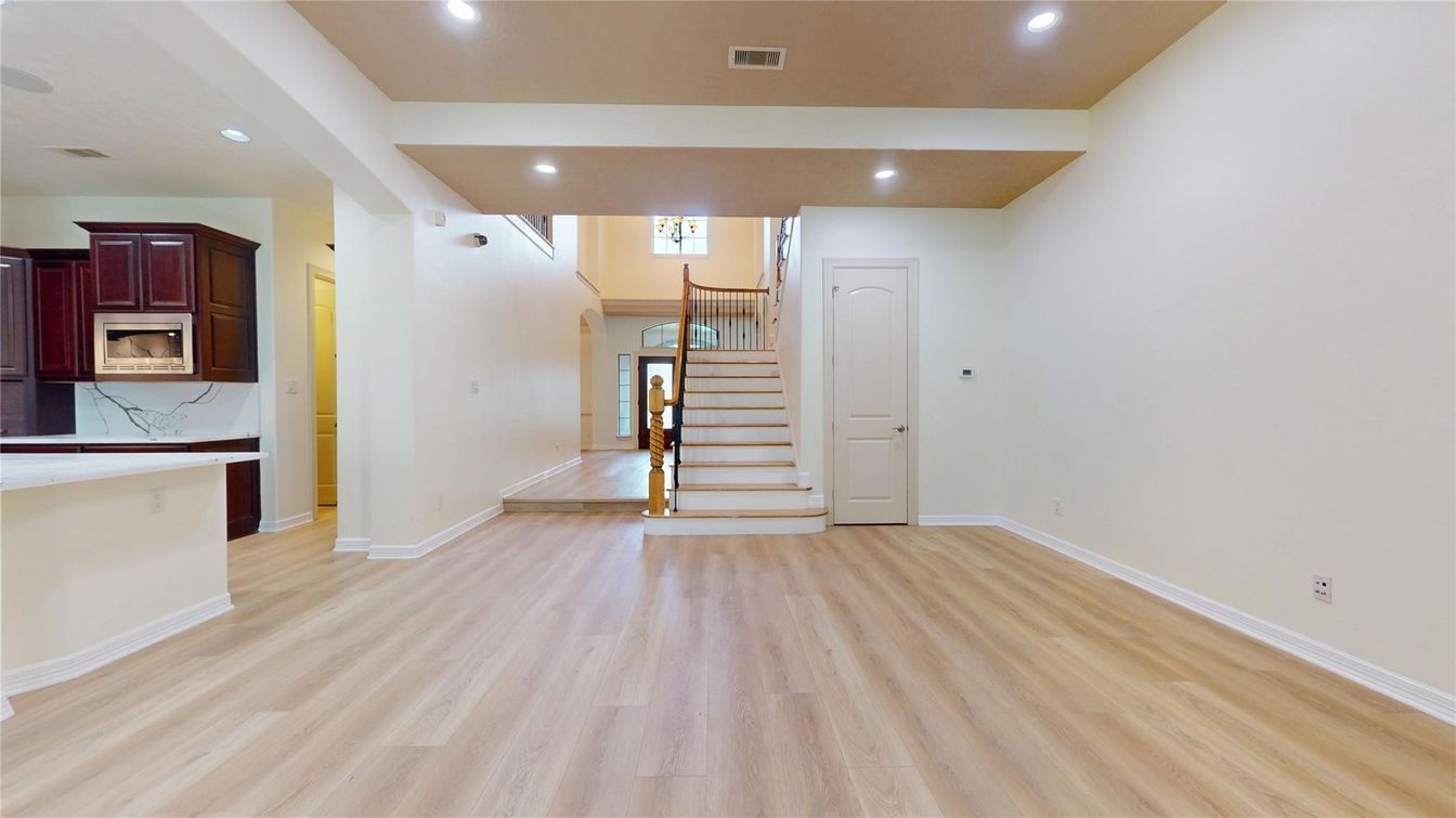 Interior, Recessed Lighting, Wood Texture Flooring