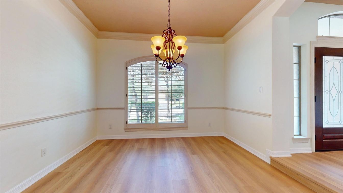 Chandelier, Empty room, Interior, Wood Texture Flooring
