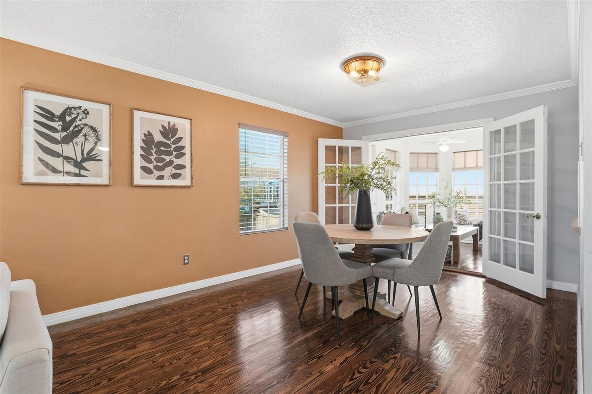 Dining room, Interior, Wood Texture Flooring