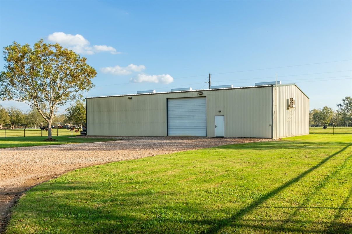 Backyard, Detached Garage, Exterior