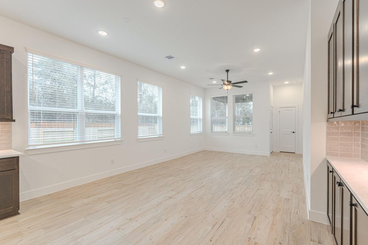 Empty room, Interior, Recessed Lighting, Wood Texture Flooring