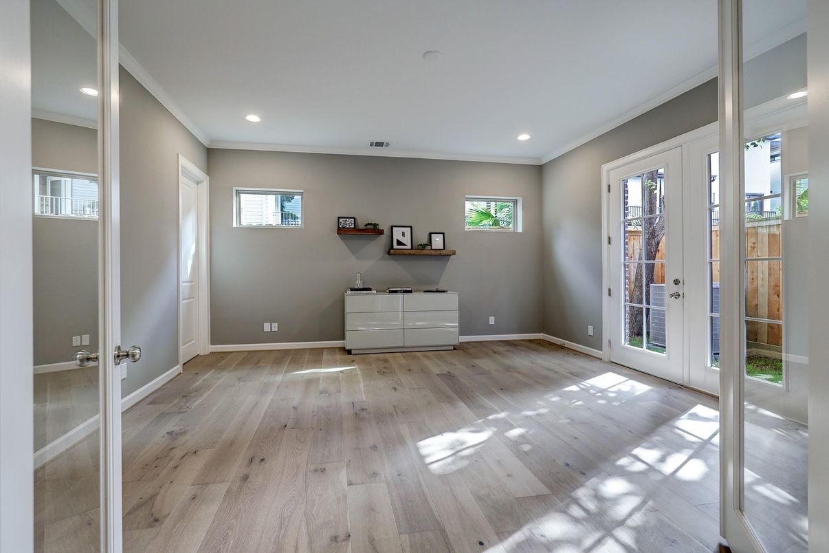 Empty room, Interior, Recessed Lighting, Wood Texture Flooring