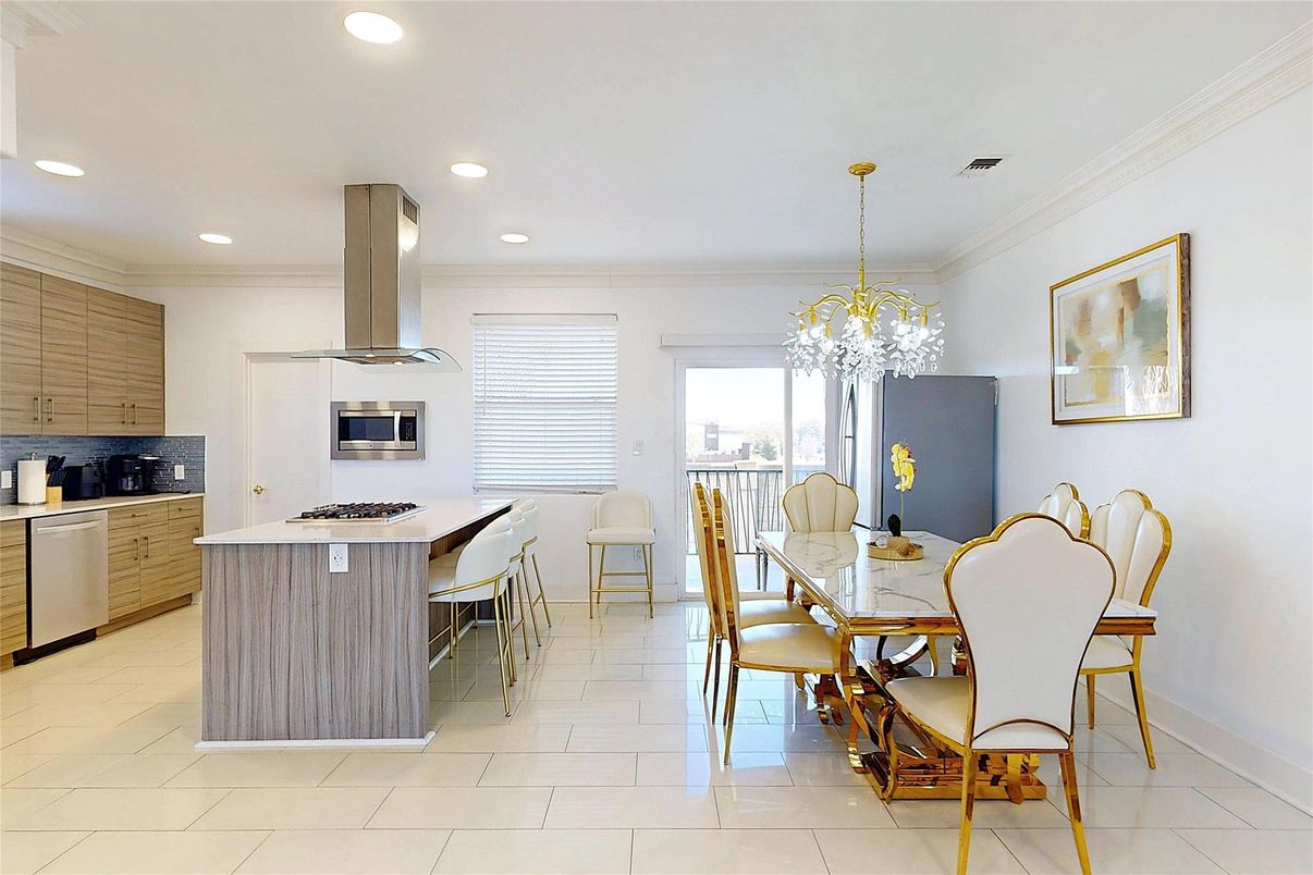 Dining room, Interior, Kitchen, Pendant Lights, Recessed Lighting