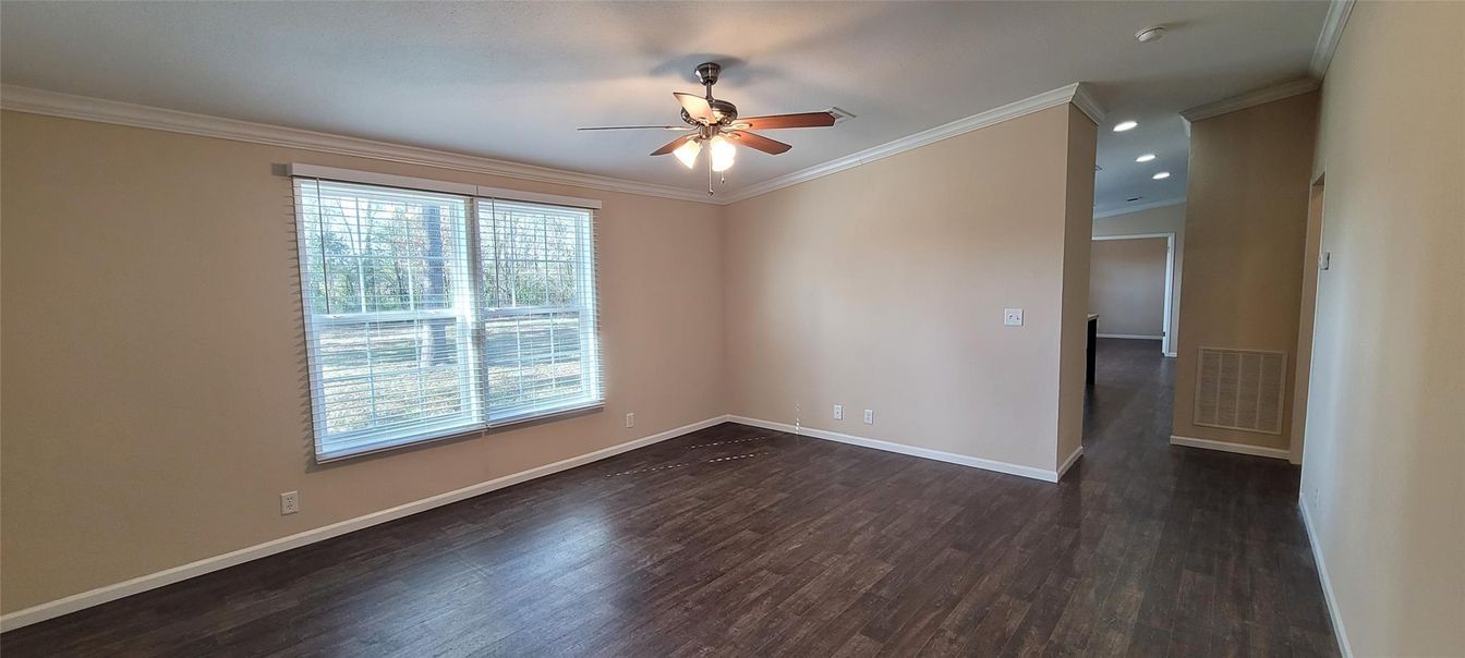 Empty room, Interior, Recessed Lighting, Wood Texture Flooring