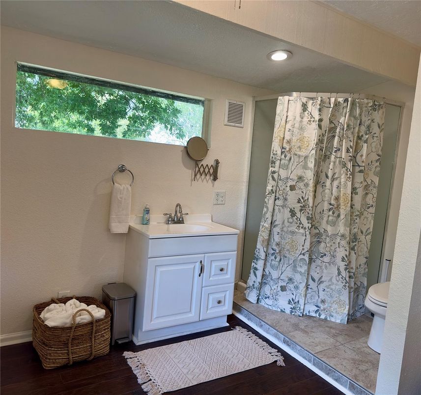 Bathroom, Interior, Recessed Lighting, Wood Texture Flooring