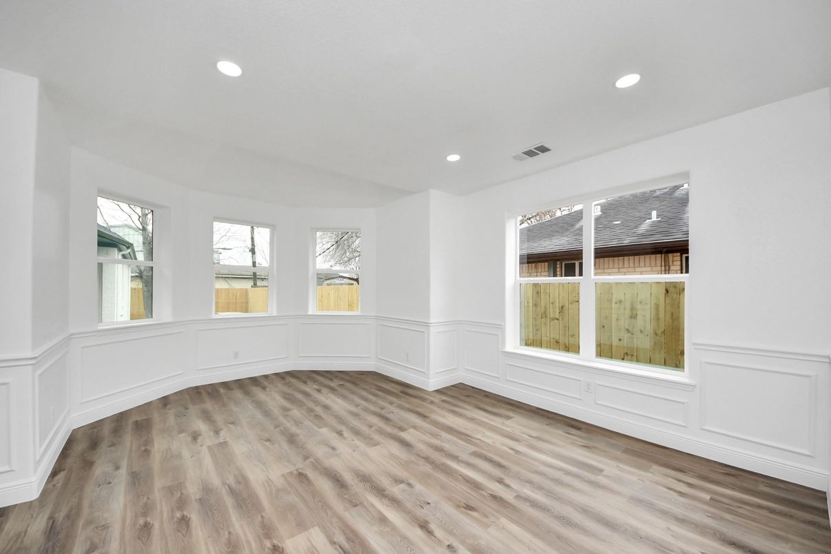 Empty room, Interior, Recessed Lighting, Wood Texture Flooring