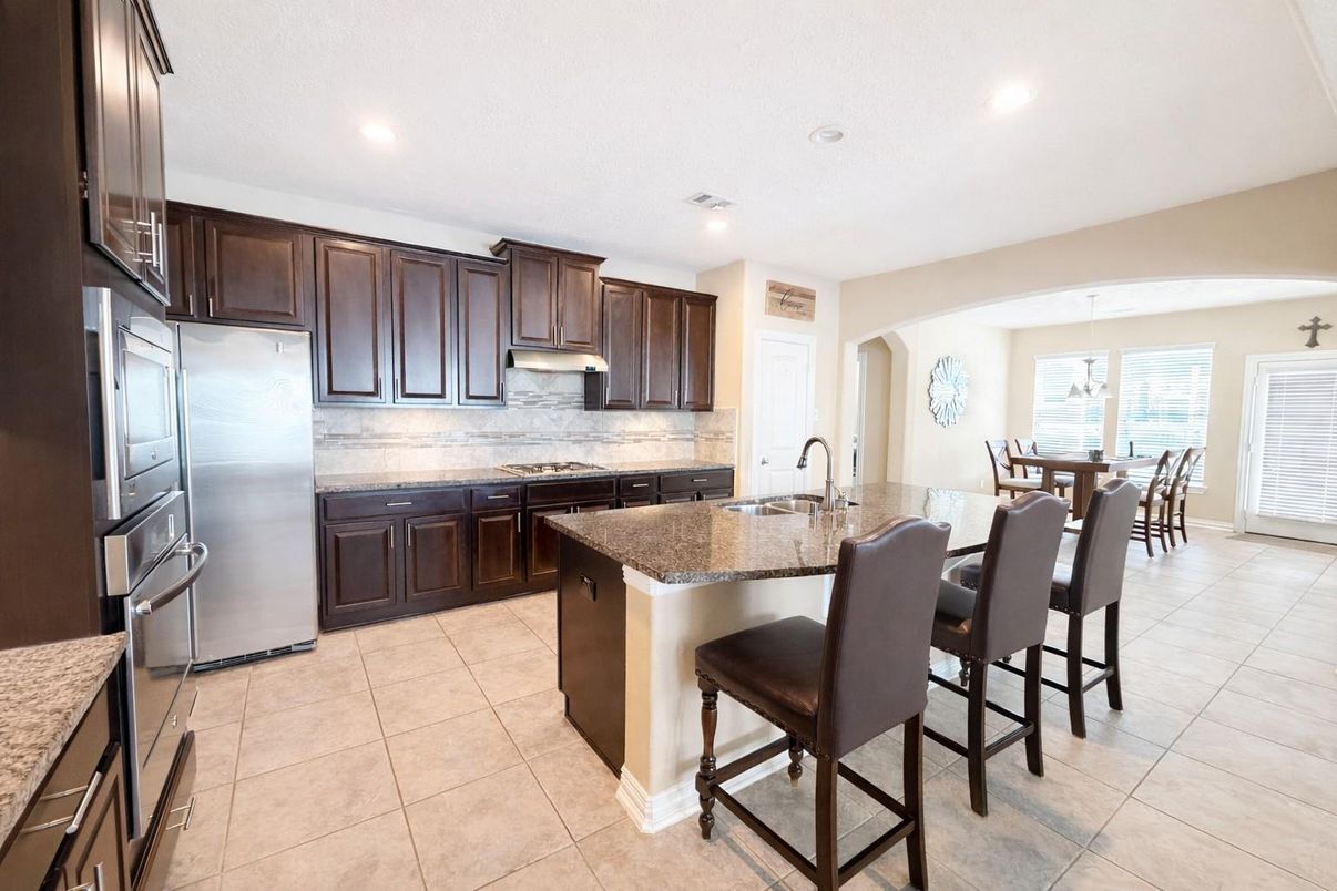 Dining room, Interior, Kitchen, Recessed Lighting