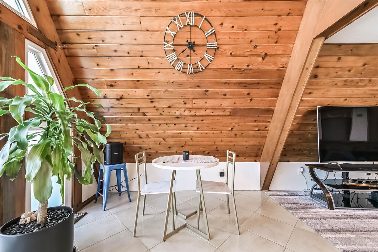 Interior, Wooden Walls