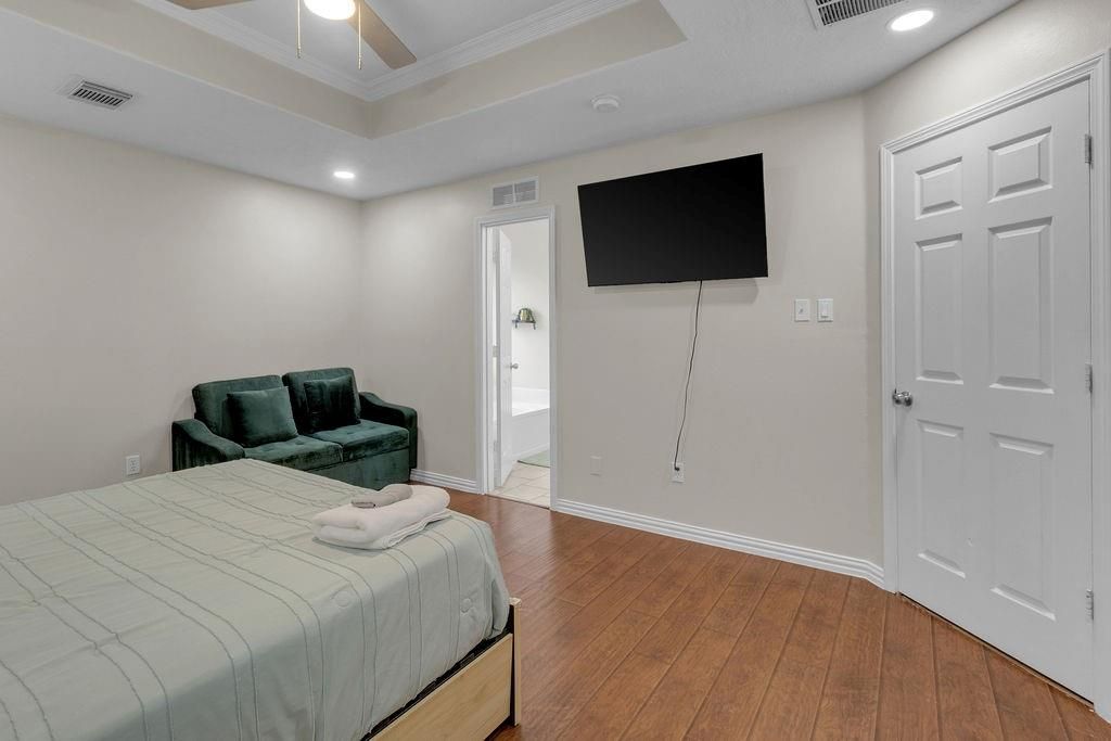 Bedroom, Interior, Recessed Lighting, Wood Texture Flooring