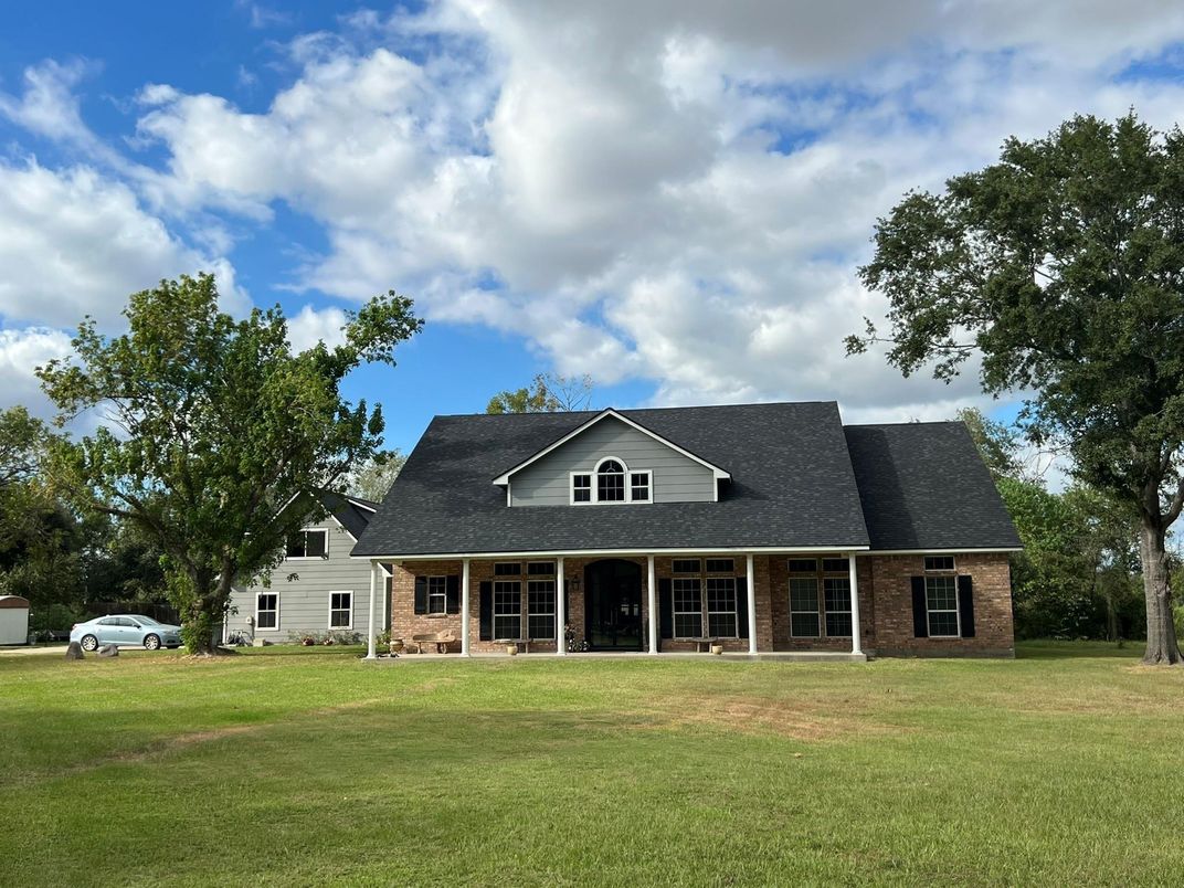 Backyard, Exterior, Facade, Brick Facade, Cape Cod