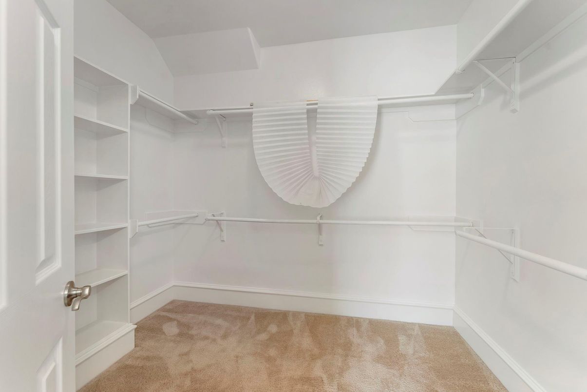 Interior, Walk-in Closets