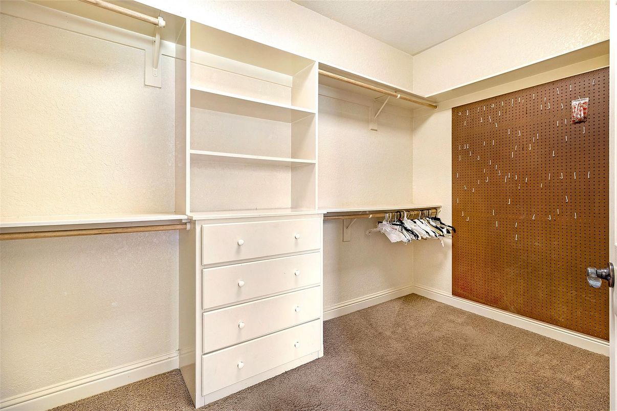 Interior, Walk-in Closets
