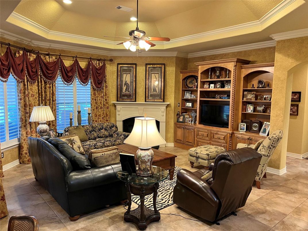 Fireplace, Interior, Living room, Recessed Lighting, Water