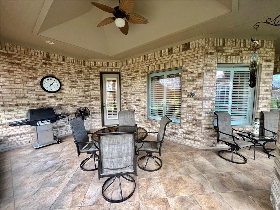 Exterior, Stone Walls