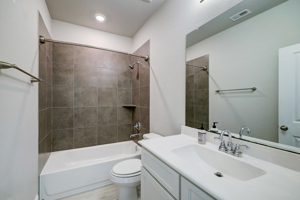 Bathroom, Interior, Recessed Lighting