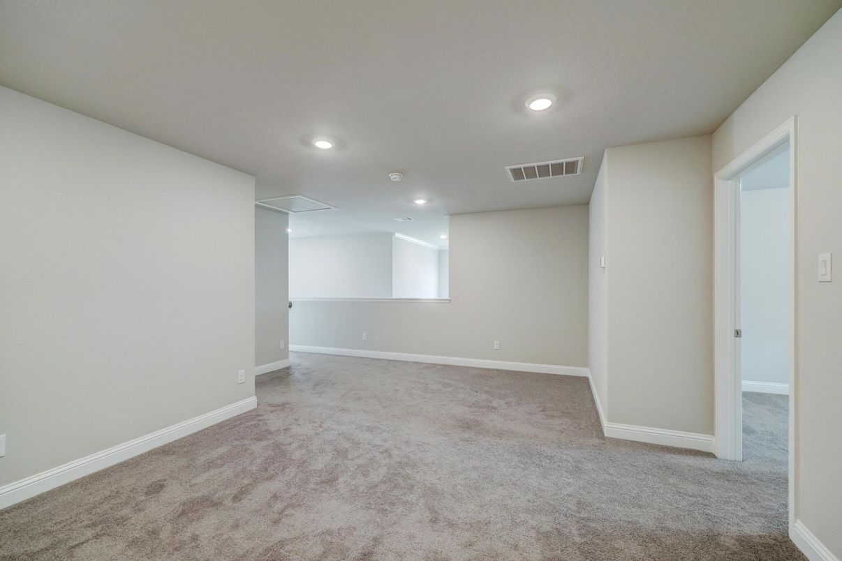 Empty room, Interior, Recessed Lighting
