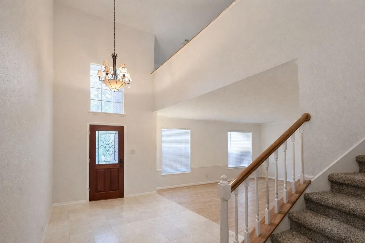 Chandelier, Interior, Wood Texture Flooring