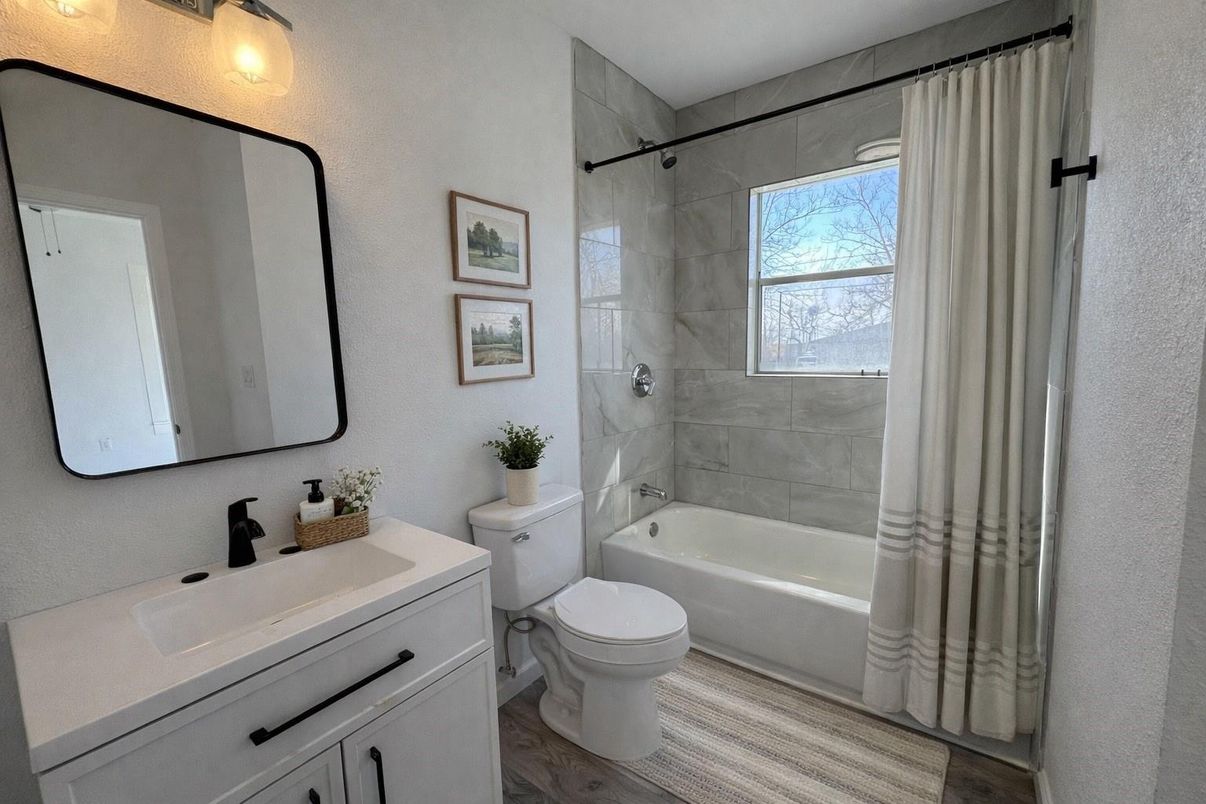 Bathroom, Interior, Wood Texture Flooring
