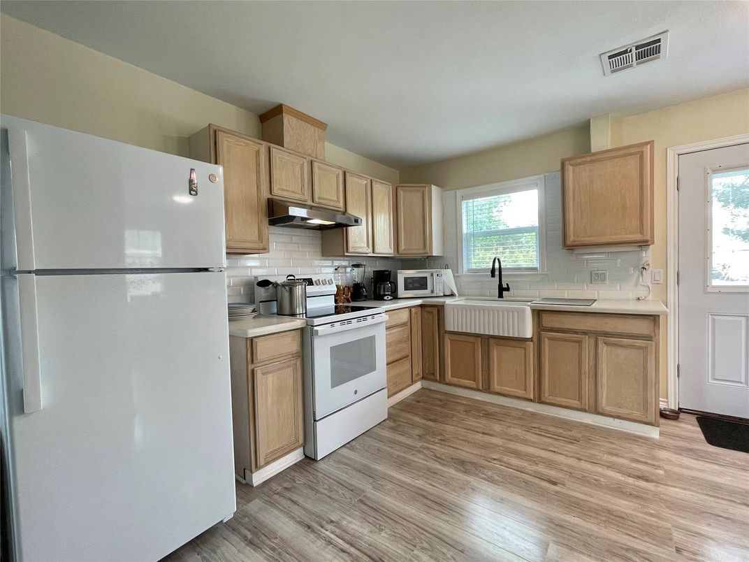 Interior, Kitchen, Wood Texture Flooring