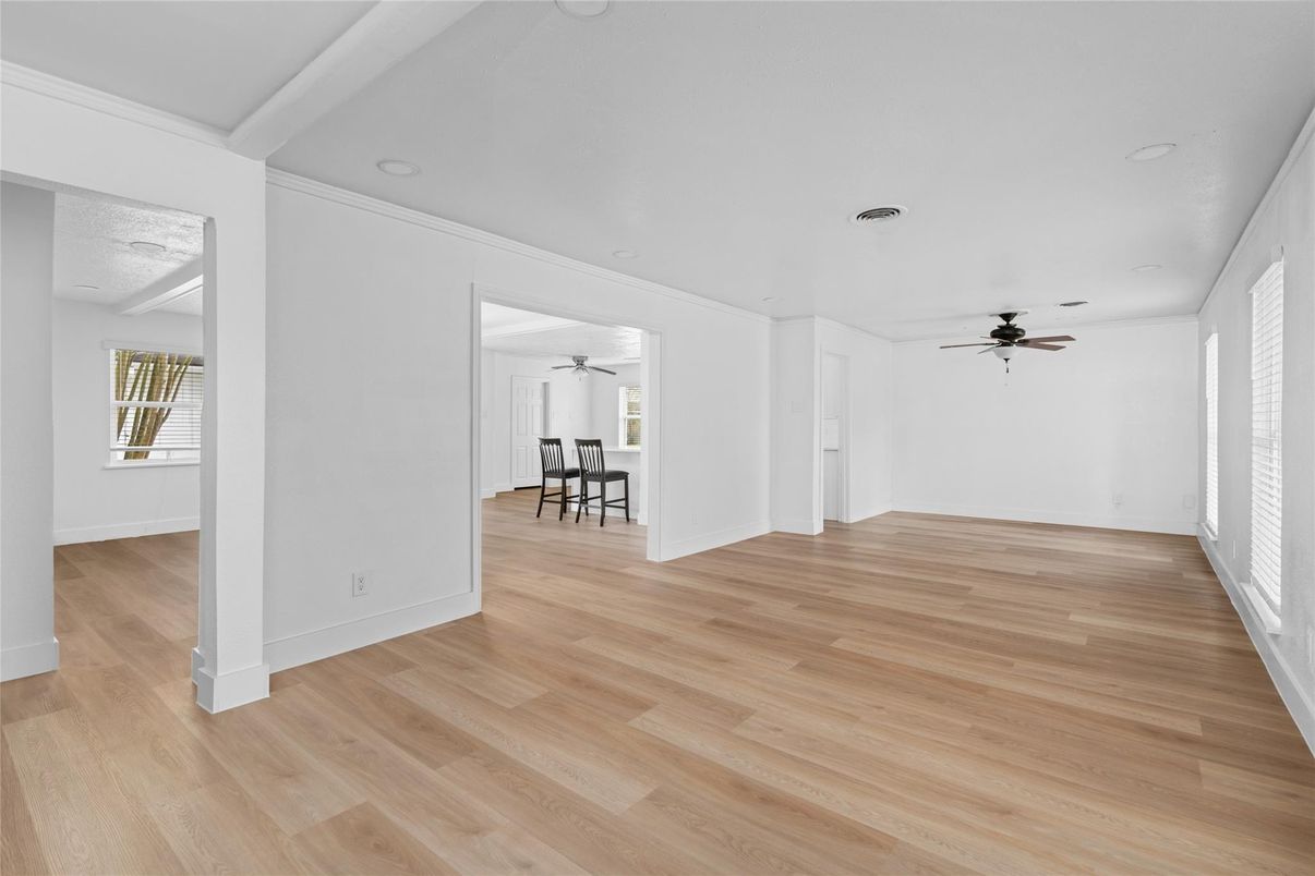 Empty room, Interior, Recessed Lighting, Wood Texture Flooring