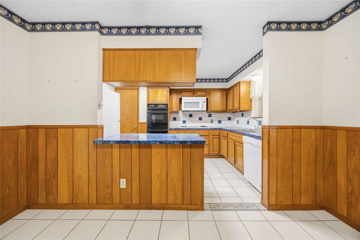 Interior, Kitchen, Tile Countertops
