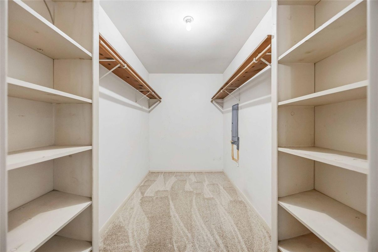 Interior, Walk-in Closets