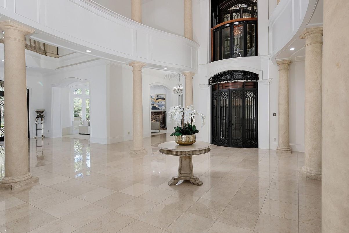 Fireplace, Interior, Recessed Lighting