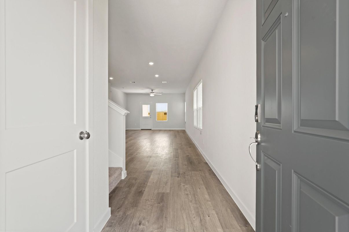 Interior, Recessed Lighting, Wood Texture Flooring