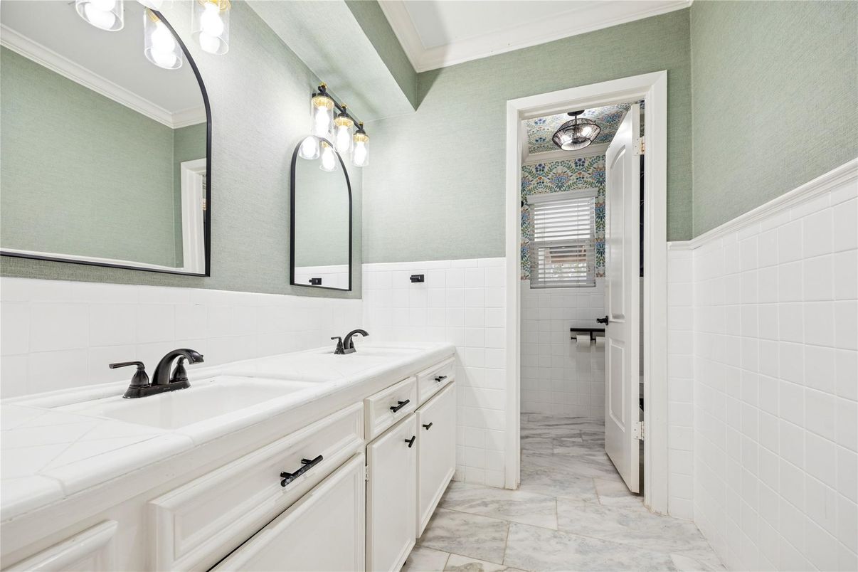 Bathroom, Dual Sink Vanities, Interior, Marble, Tile Countertops