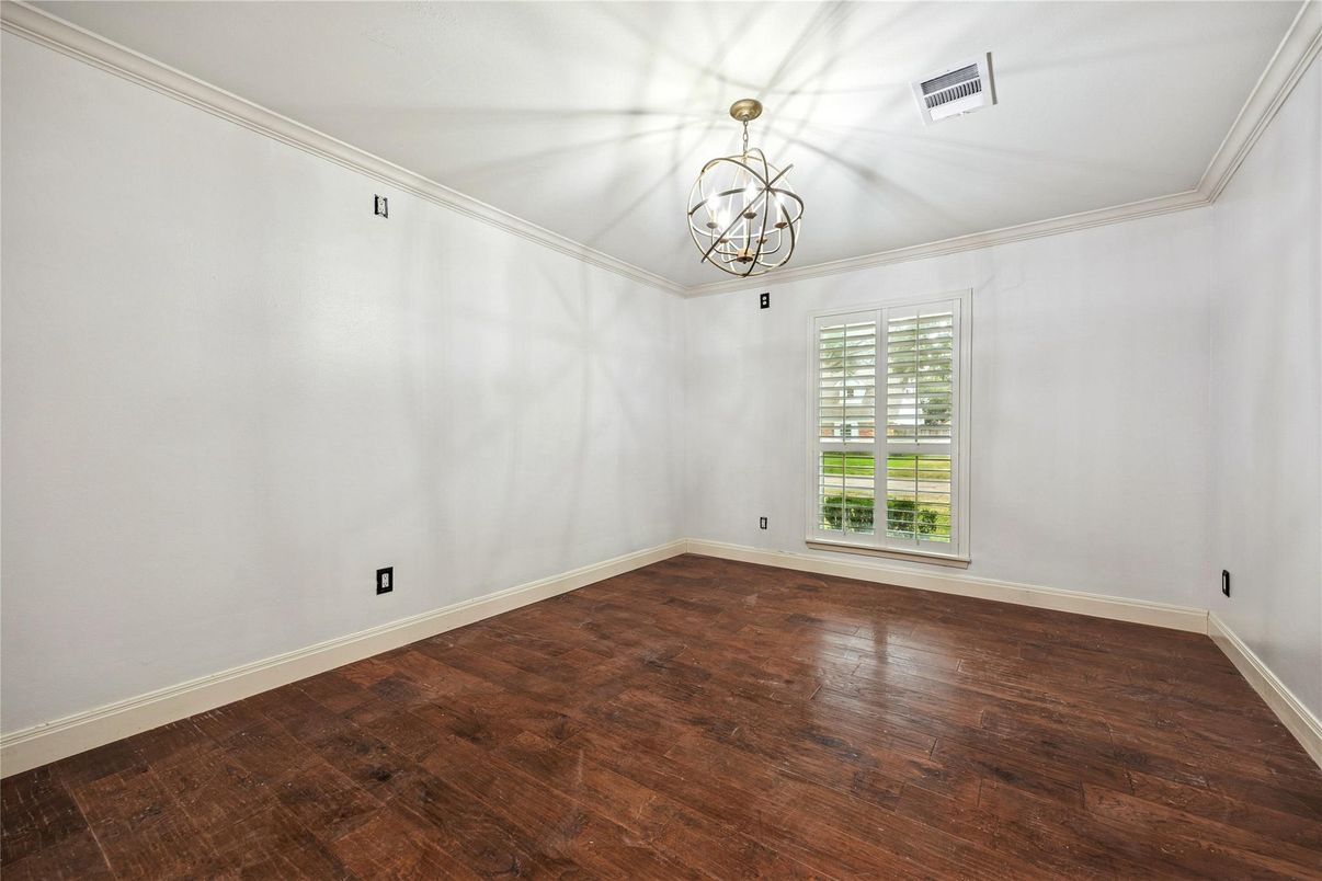 Chandelier, Empty room, Interior, Wood Texture Flooring