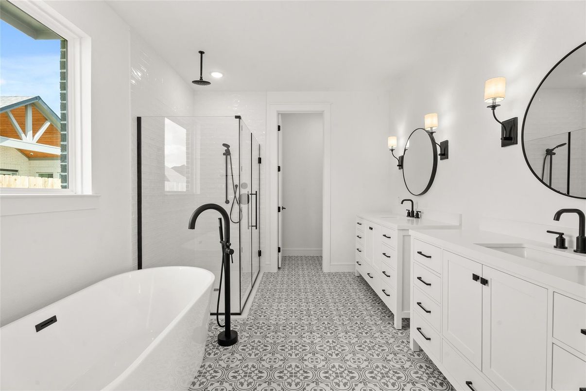 Bathroom, Dual Sink Vanities, Free Standing Baths, Interior, Recessed Lighting