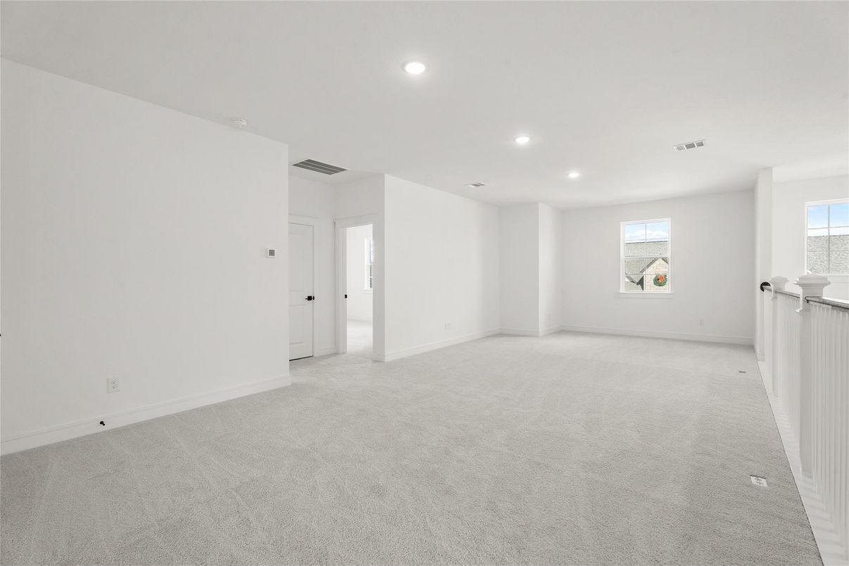 Empty room, Interior, Recessed Lighting