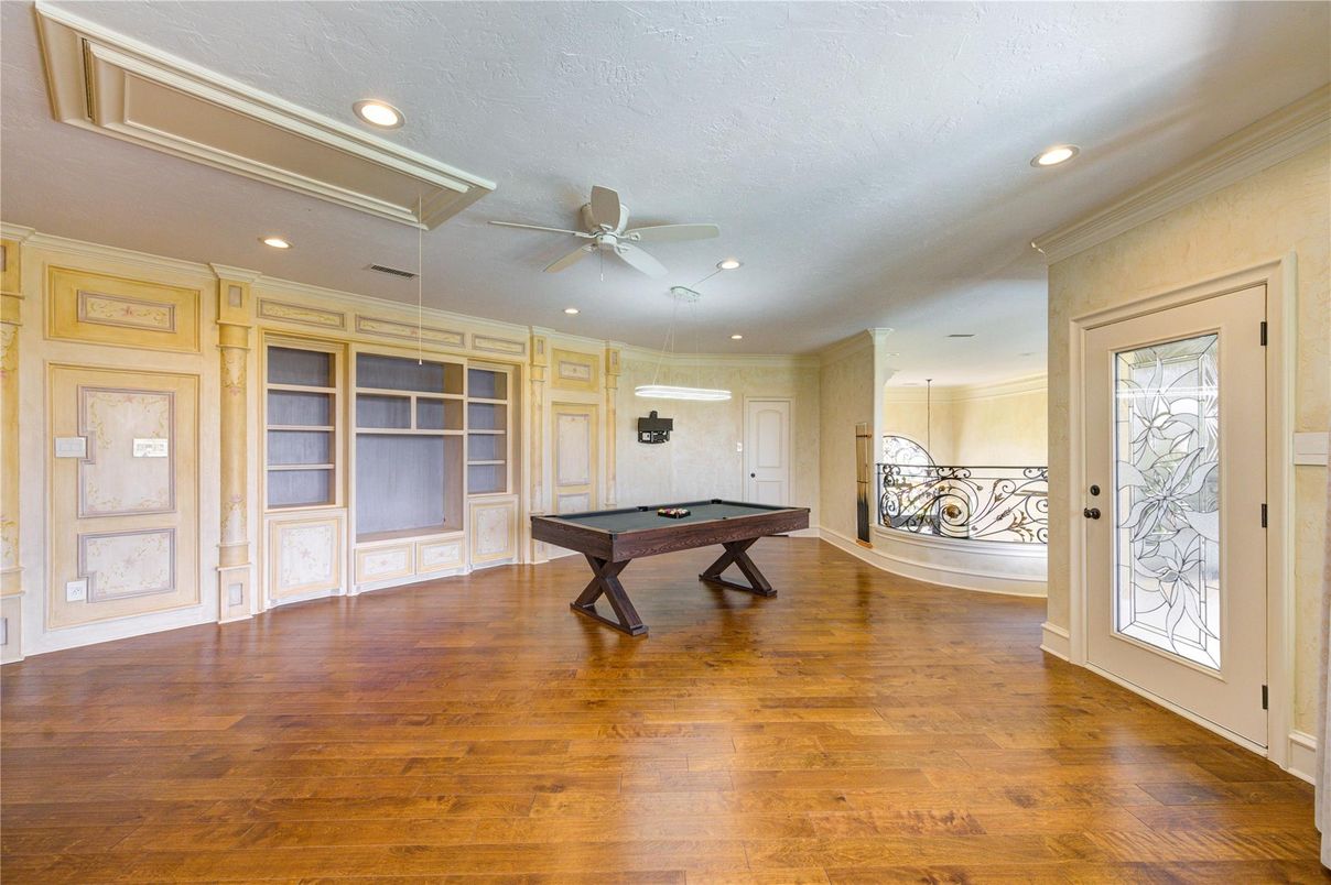 Billiard Table, Game Room, Interior, Recessed Lighting, Wood Texture Flooring