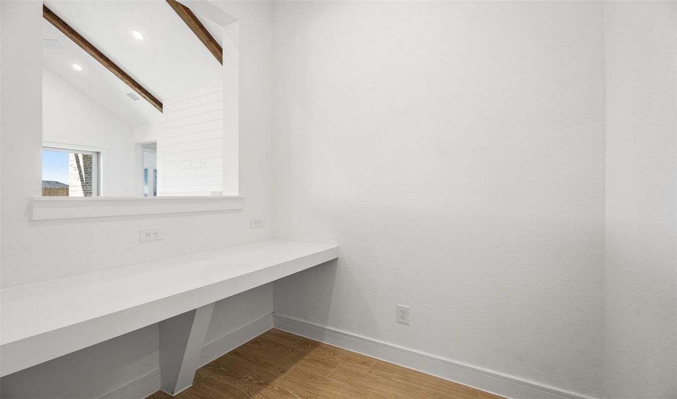 Interior, Recessed Lighting, Wood Texture Flooring