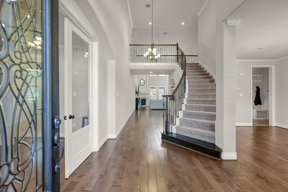 Chandelier, Interior, Pendant Lights, Recessed Lighting, Wood Texture Flooring