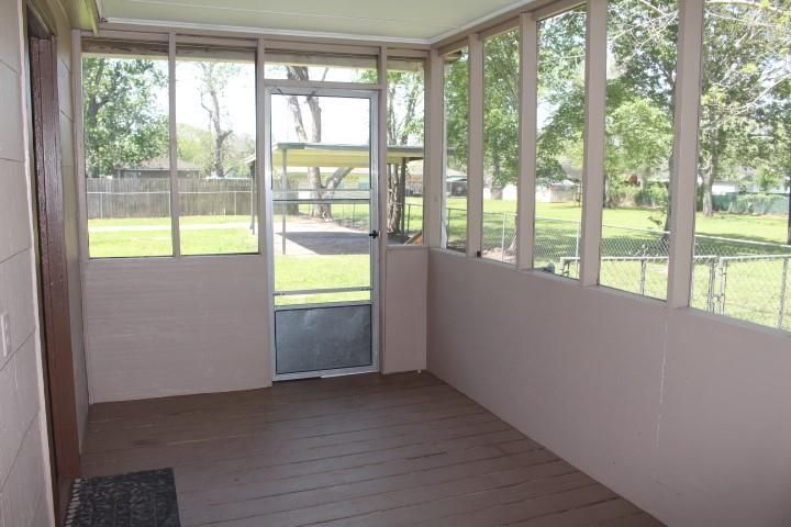 Interior, Sun Room, Wood Texture Flooring