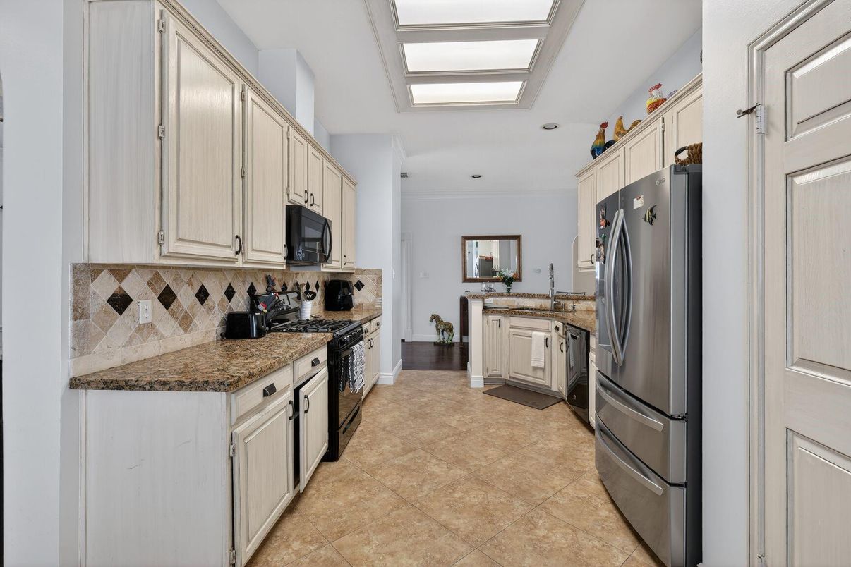 Interior, Kitchen, Recessed Lighting