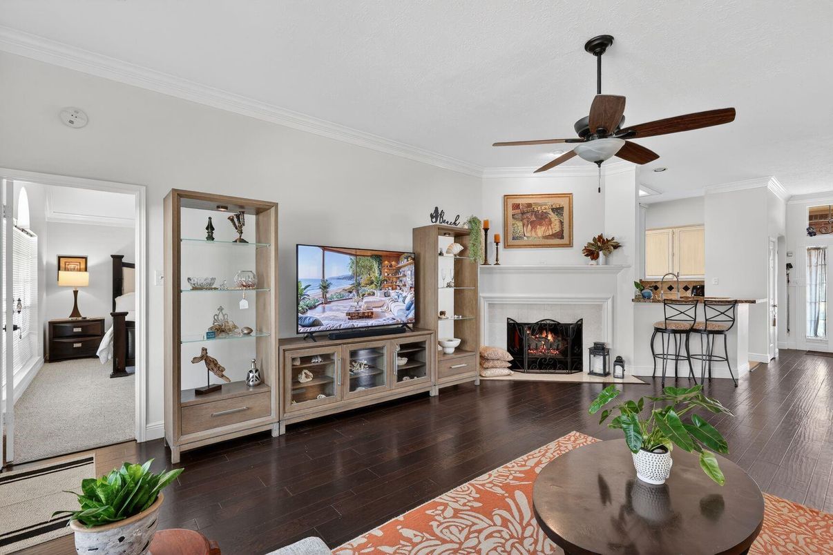 Fireplace, Interior, Kitchen, Wood Texture Flooring