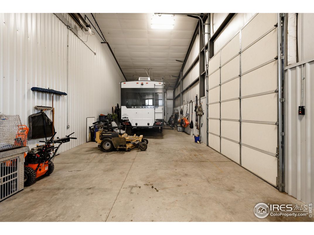 Garage, Interior