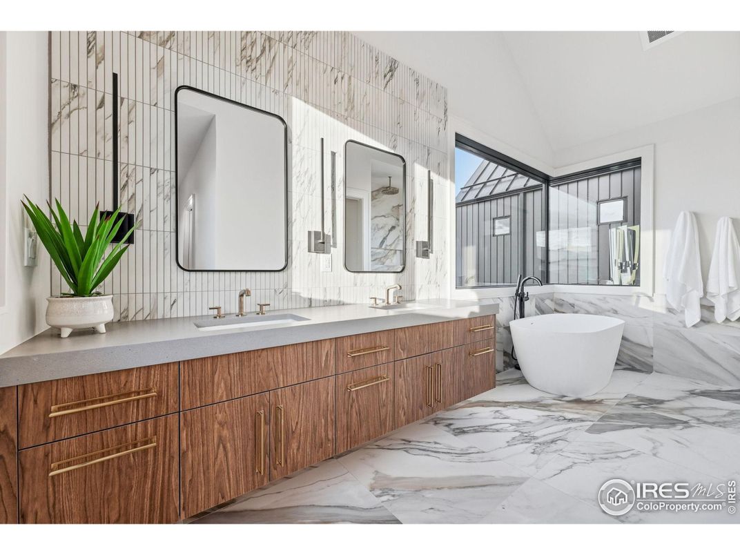 Bathroom, Dual Sink Vanities, Free Standing Baths, Interior, Marble