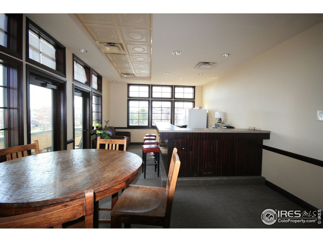 Dining room, Interior, Recessed Lighting