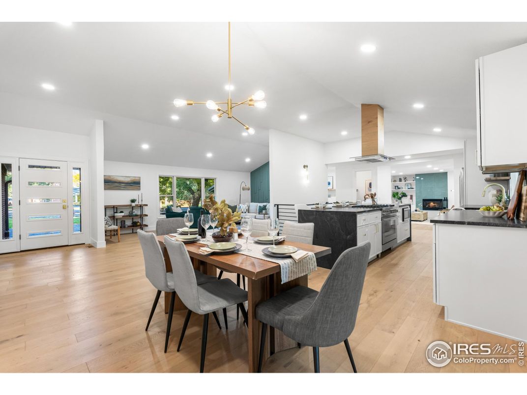 Dining room, Interior, Kitchen, Pendant Lights, Recessed Lighting, Wood Texture Flooring