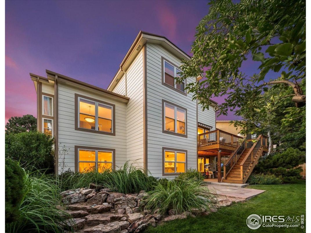 Backyard, Exterior, Facade, Rowhouse