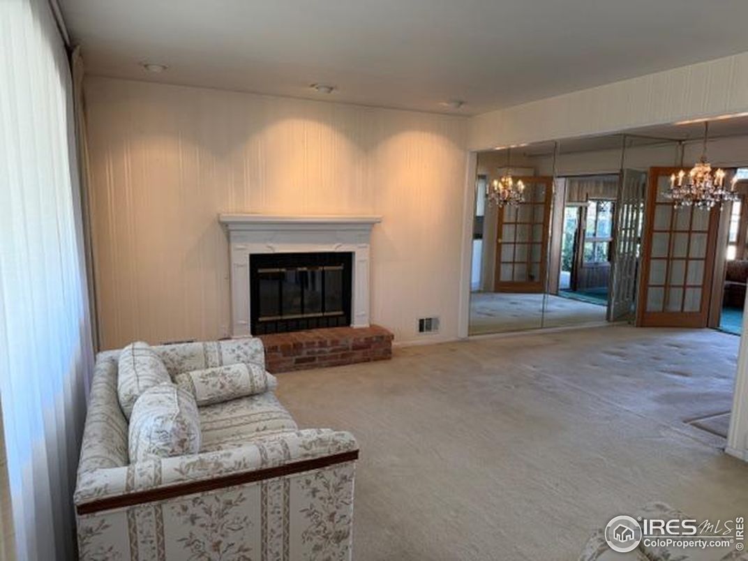 Chandelier, Fireplace, Interior, Living room