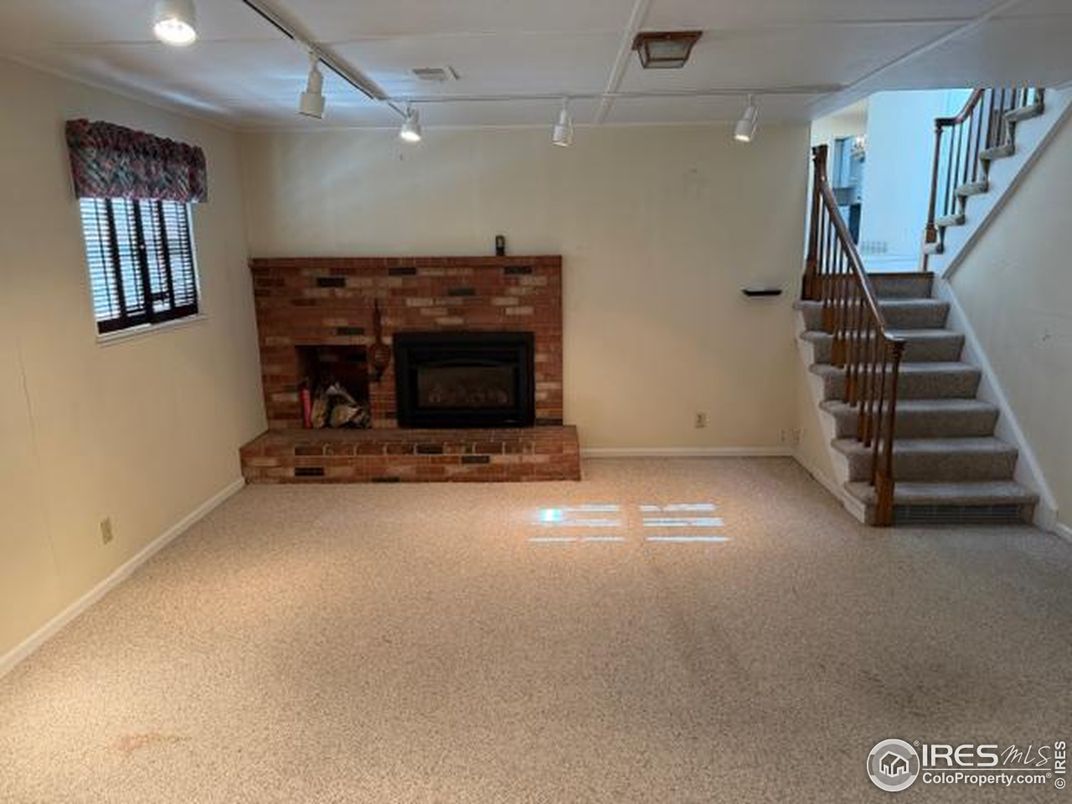 Empty room, Fireplace, Interior